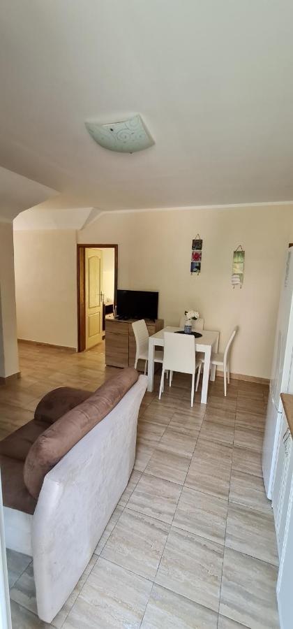 Apartman Nina2 Risan Esterno foto