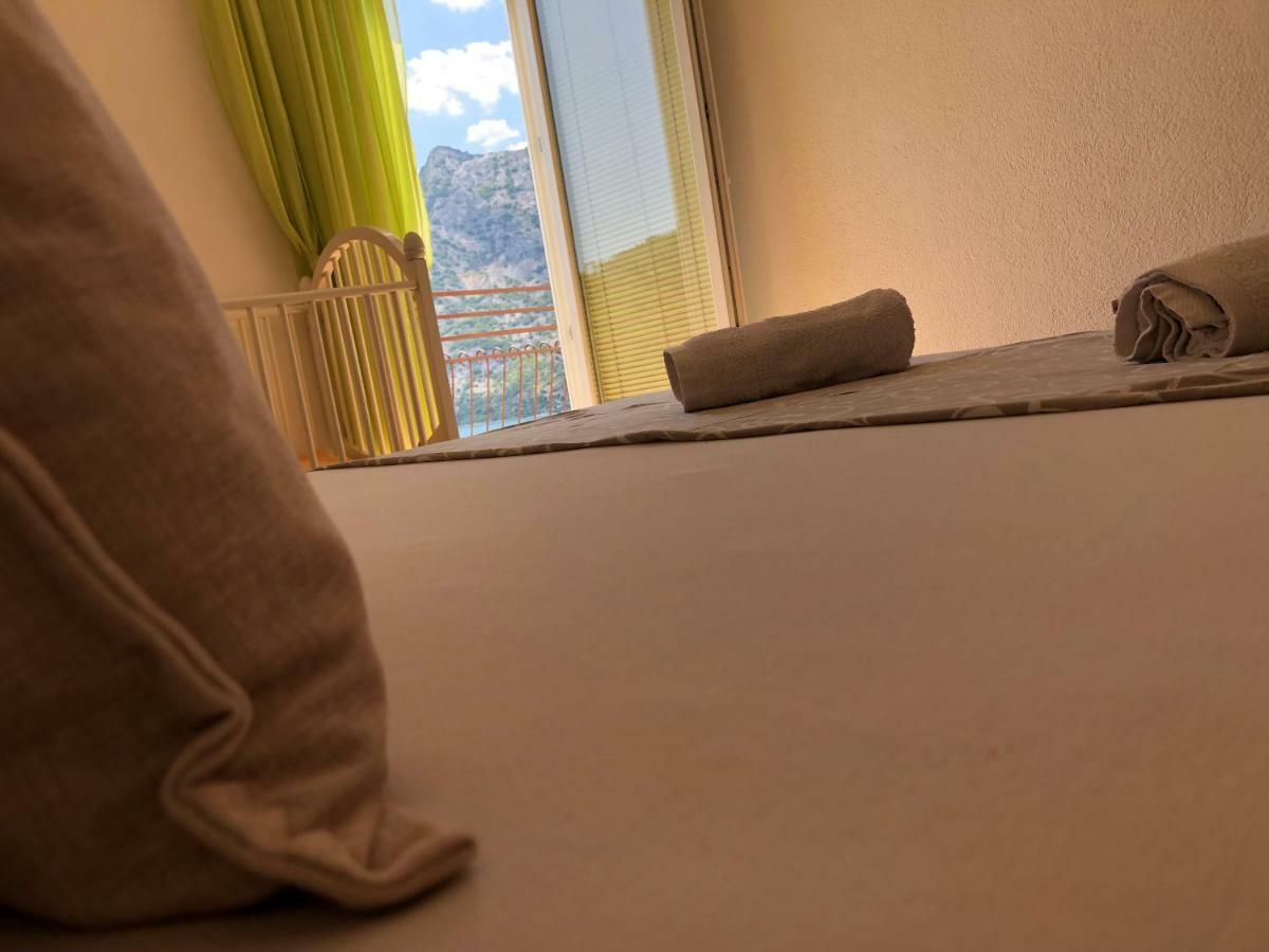 Apartman Nina2 Risan Esterno foto